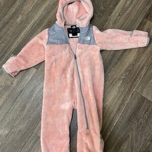 SOLD!!!!!!The North Face Blush and Gray Kids Footie
